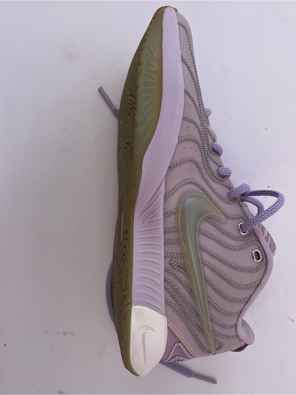 Nike LeBron Witness Lavender Basketball Shoes Men’s Sneakers - Picture 5 of 6